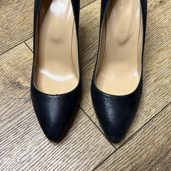 Sergio Rossi Metallic Gray Suede Pumps Size 35/5.5US - Picture 4 of 10